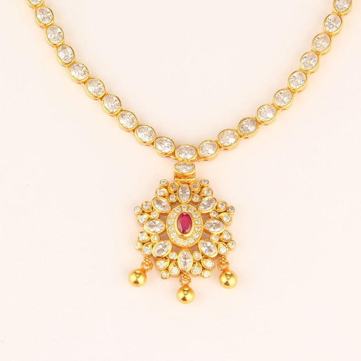 Nivar Stone Short Necklace