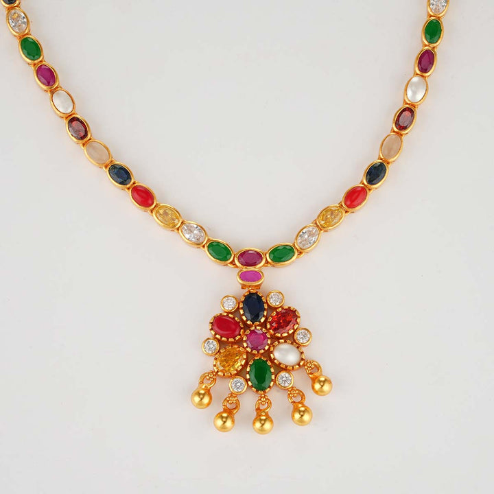 Vinisha Short Necklace