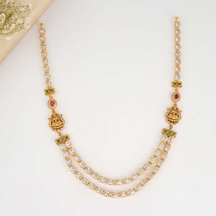 Jasvi Short Necklace