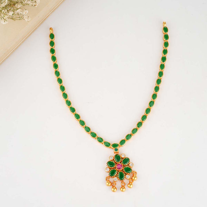 Dhasara Short Necklace