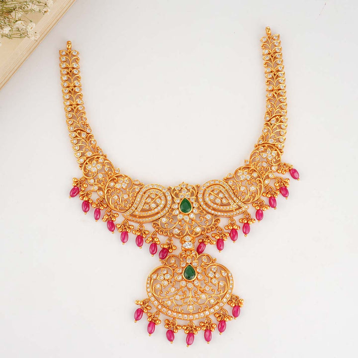 Harshin Short Necklace