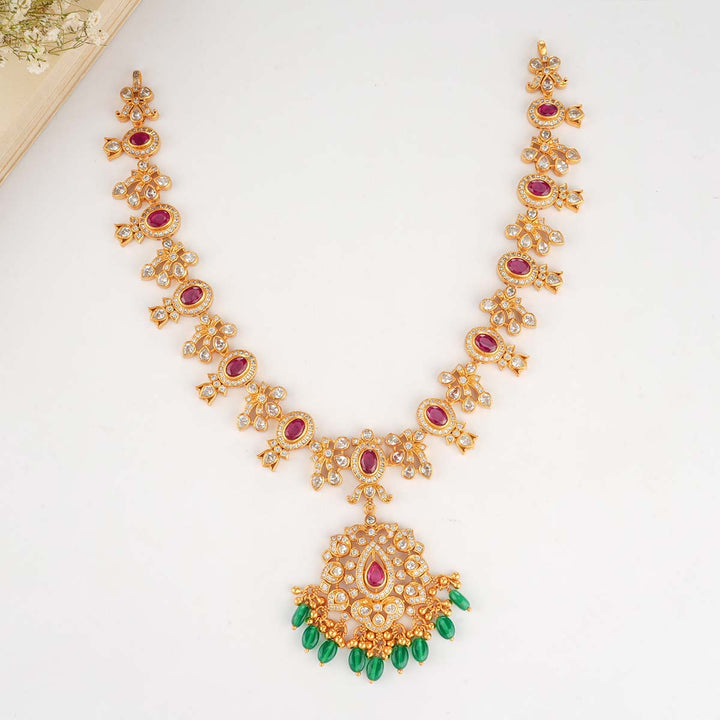 Bhavita Short Necklace