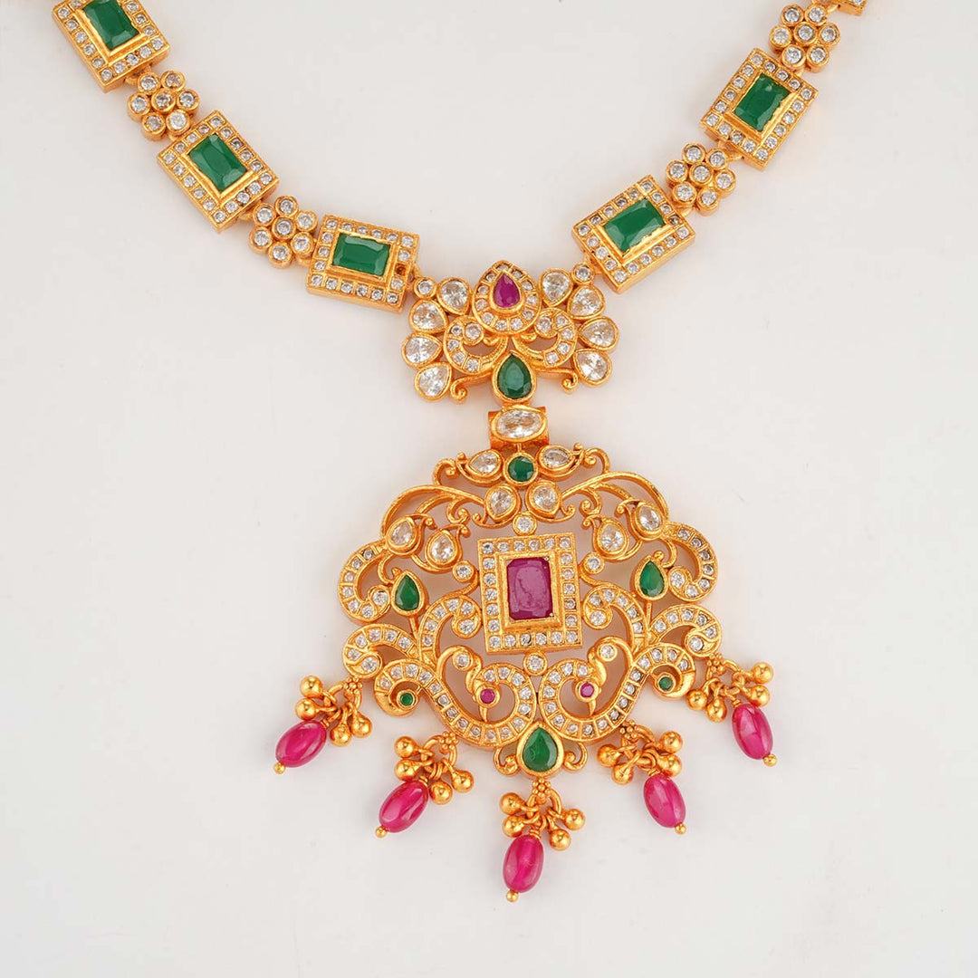 Greshma Stone Short Necklace