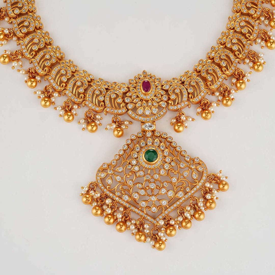 Deksha Short Necklace