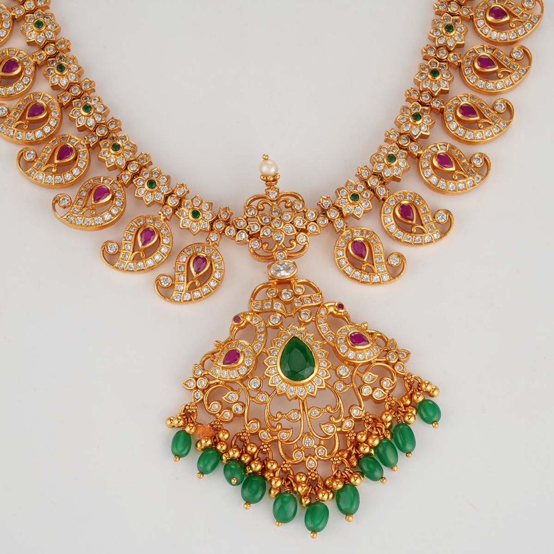 Rithu Short Necklace