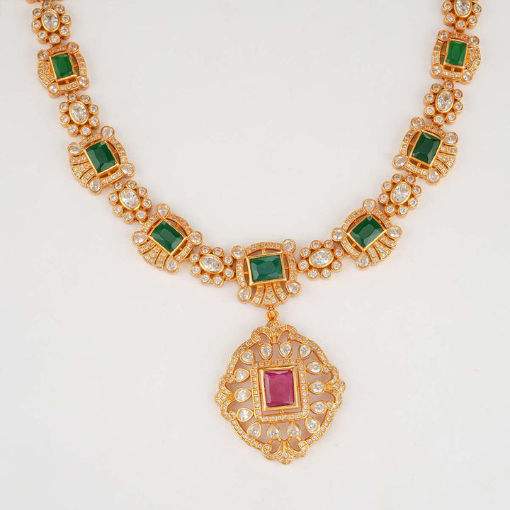 Dharshi Short Necklace
