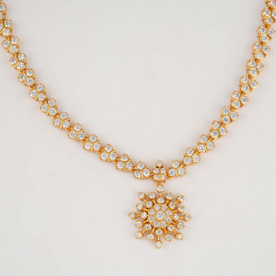 Niraja Short Necklace