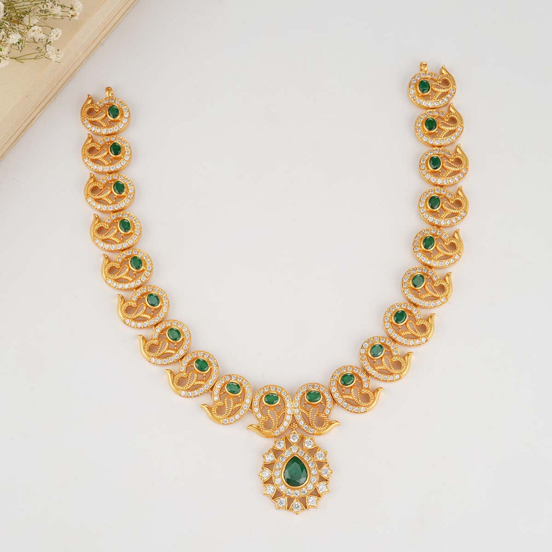 Sarika Short Necklace