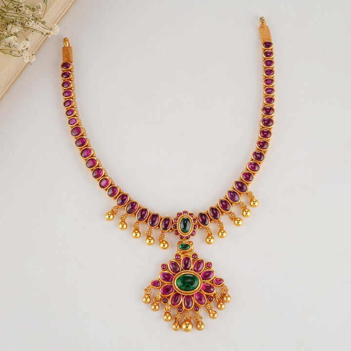 Agalya Short Necklace