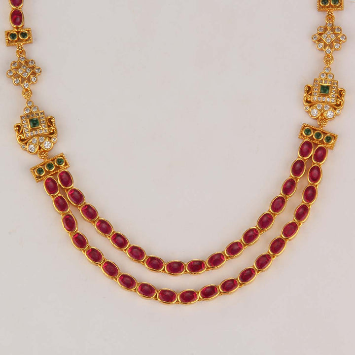 Priyanka Short Necklace