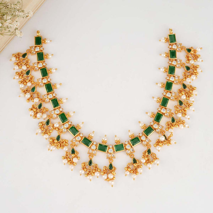Advitha Short Necklace