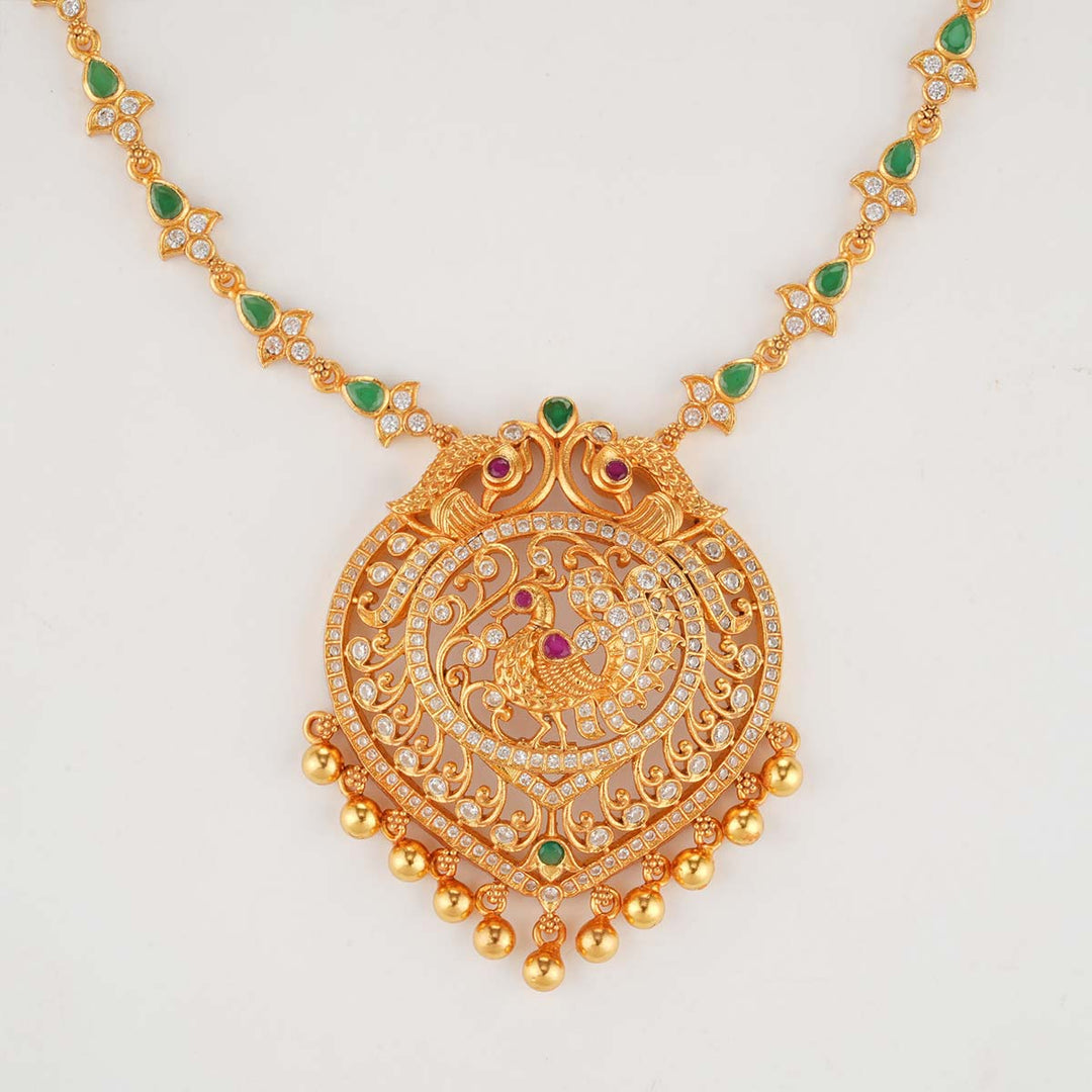 Narmatha Short Necklace