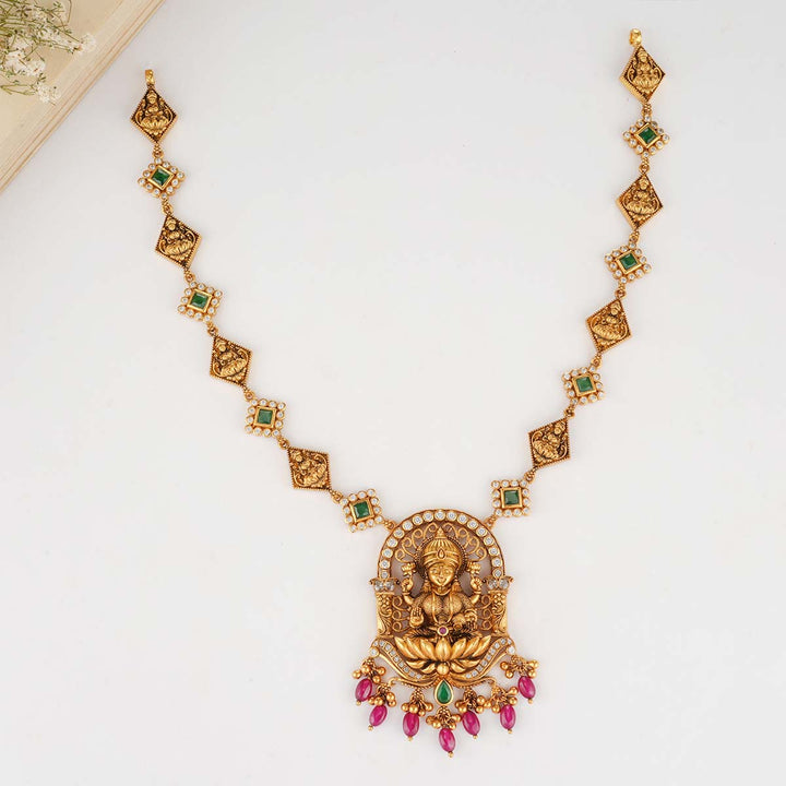 Laxhmi Short Necklace