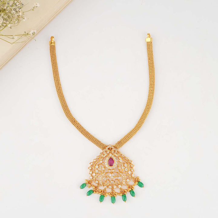 Aarina Attigai Necklace