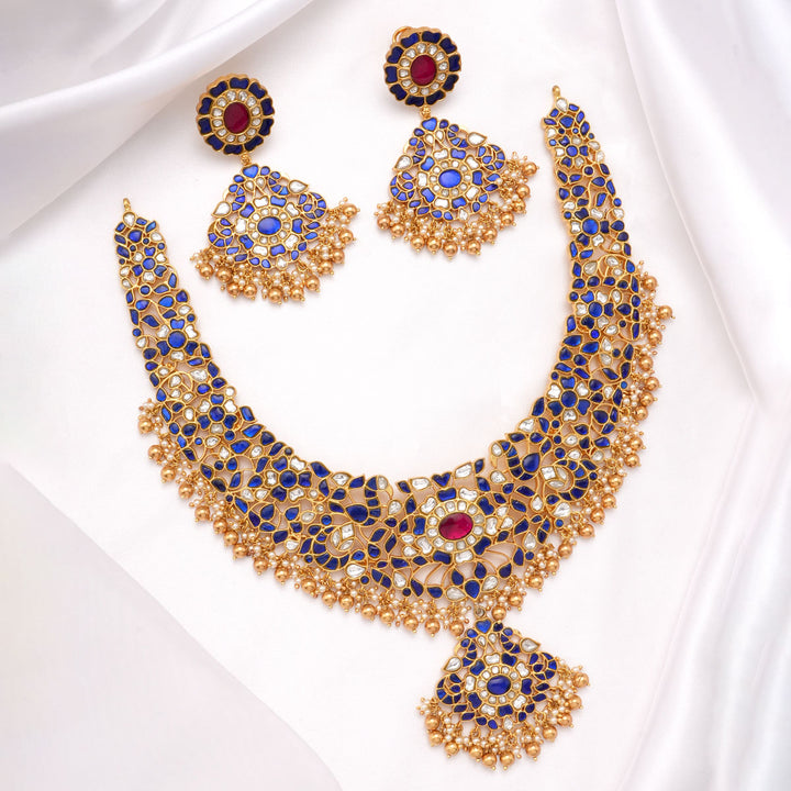 Grand Look Kundan Necklace Set