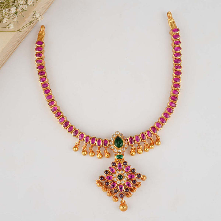 Surabhi Reversible Short Necklace