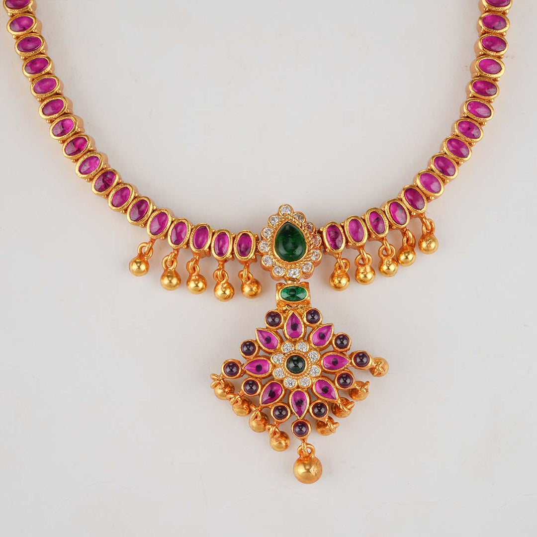 Surabhi Reversible Short Necklace