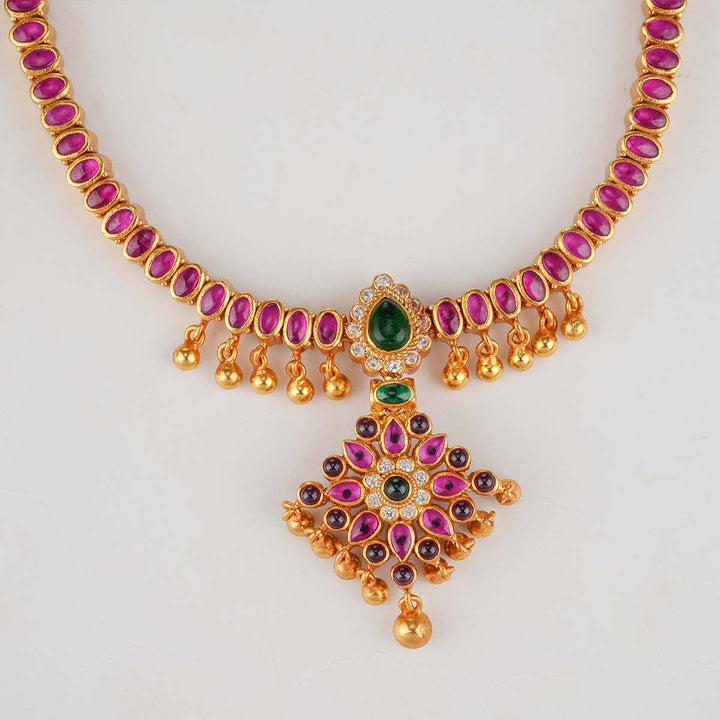 Surabhi Reversible Short Necklace