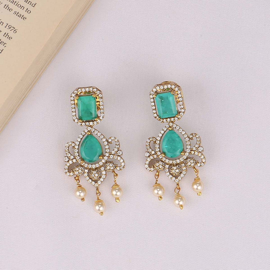 Shinning Pretiest Victorian Short Necklace Set