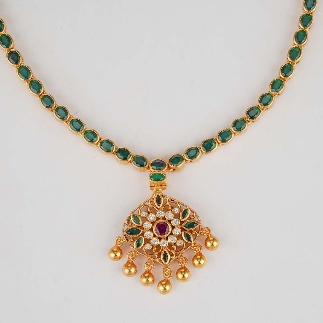 Geetha Reversible Short Necklace