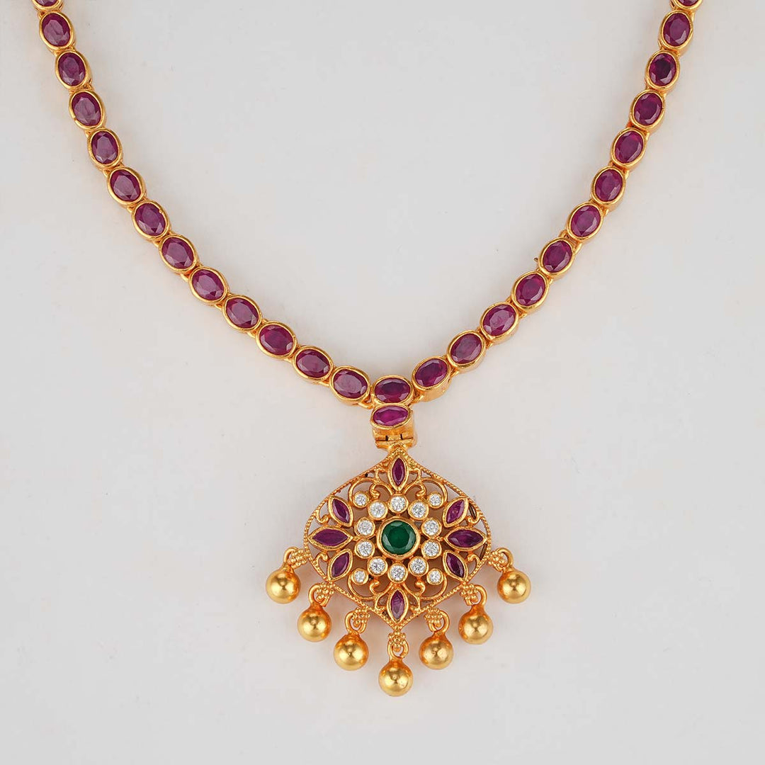 Geetha Reversible Short Necklace