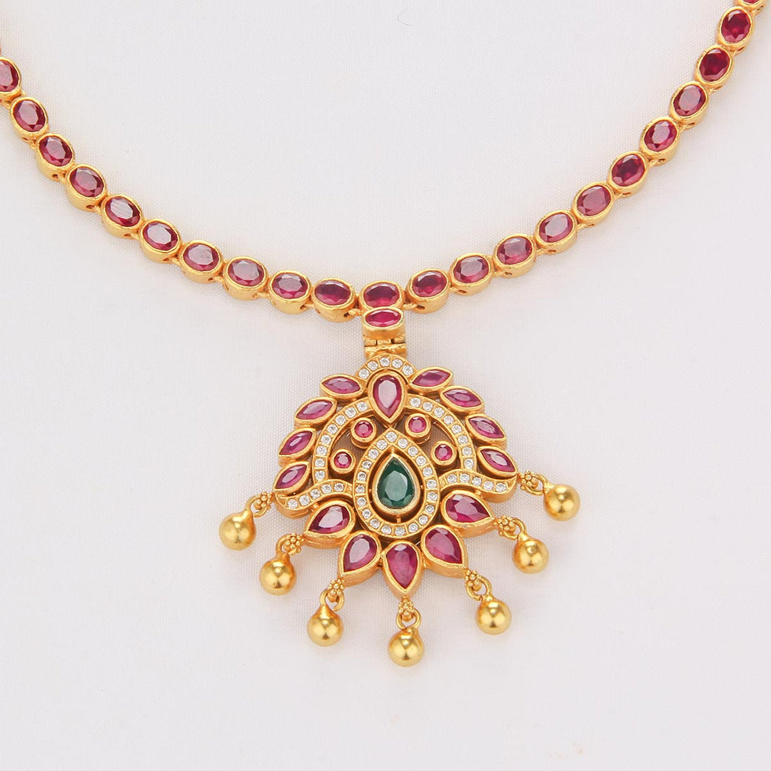 Vathathika Reversible Short Necklace