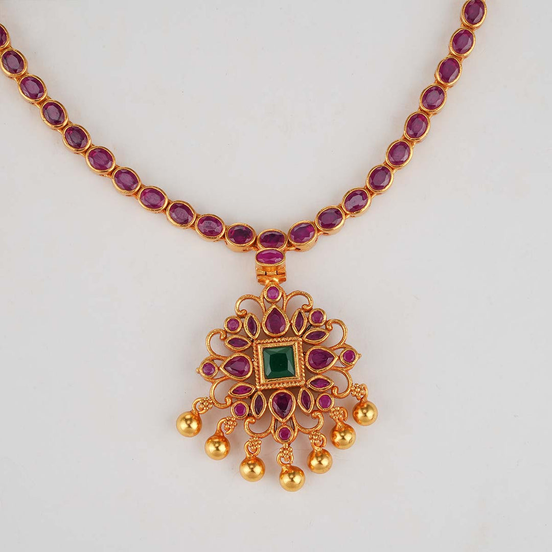 Anushka Reversible Short Necklace