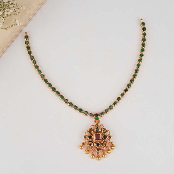 Anushka Reversible Short Necklace