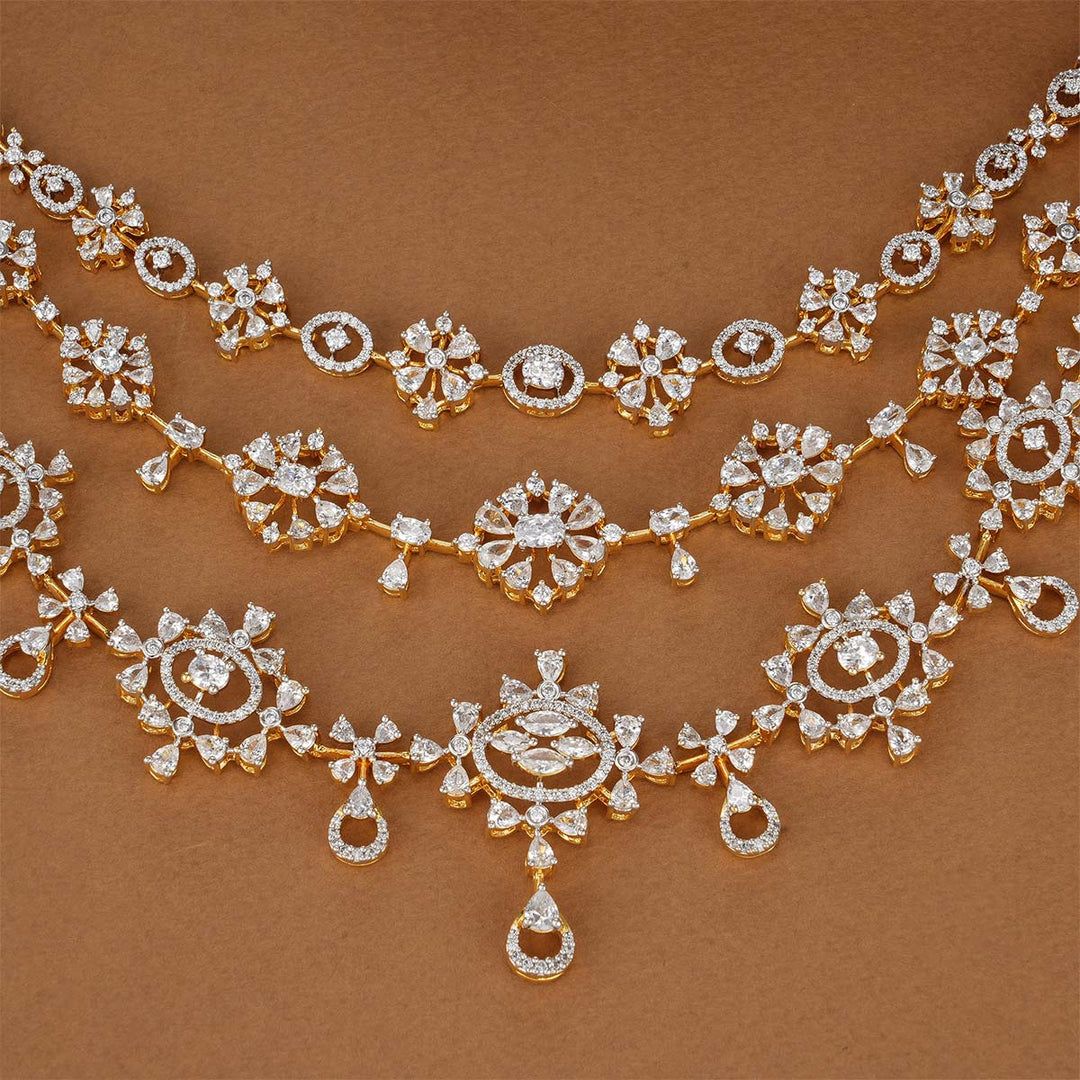 Trendy Look Avikam Necklace Set