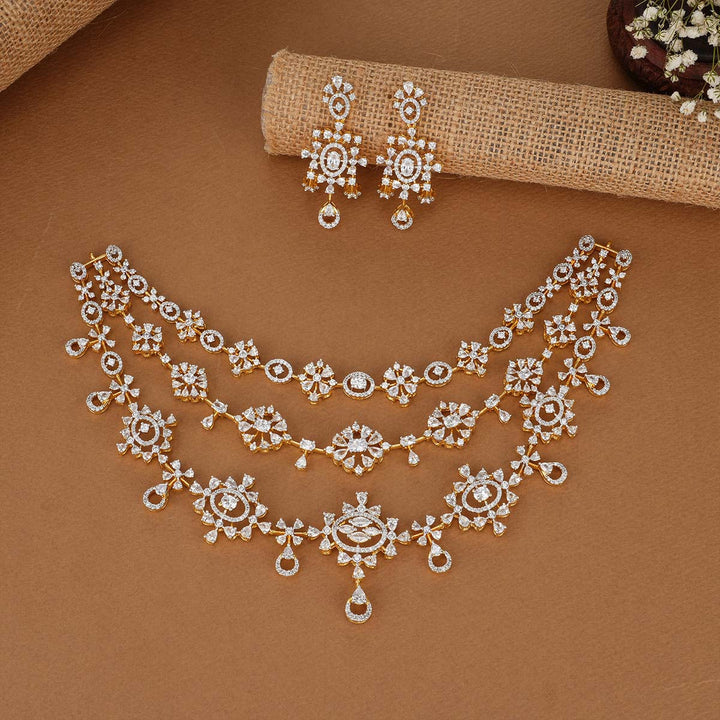 Trendy Look Avikam Necklace Set