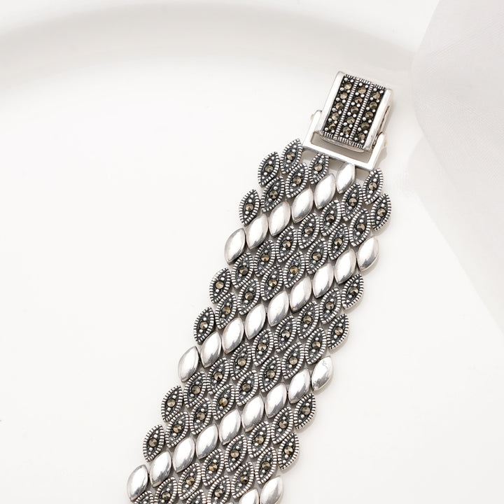 Attractive Men's Bracelet