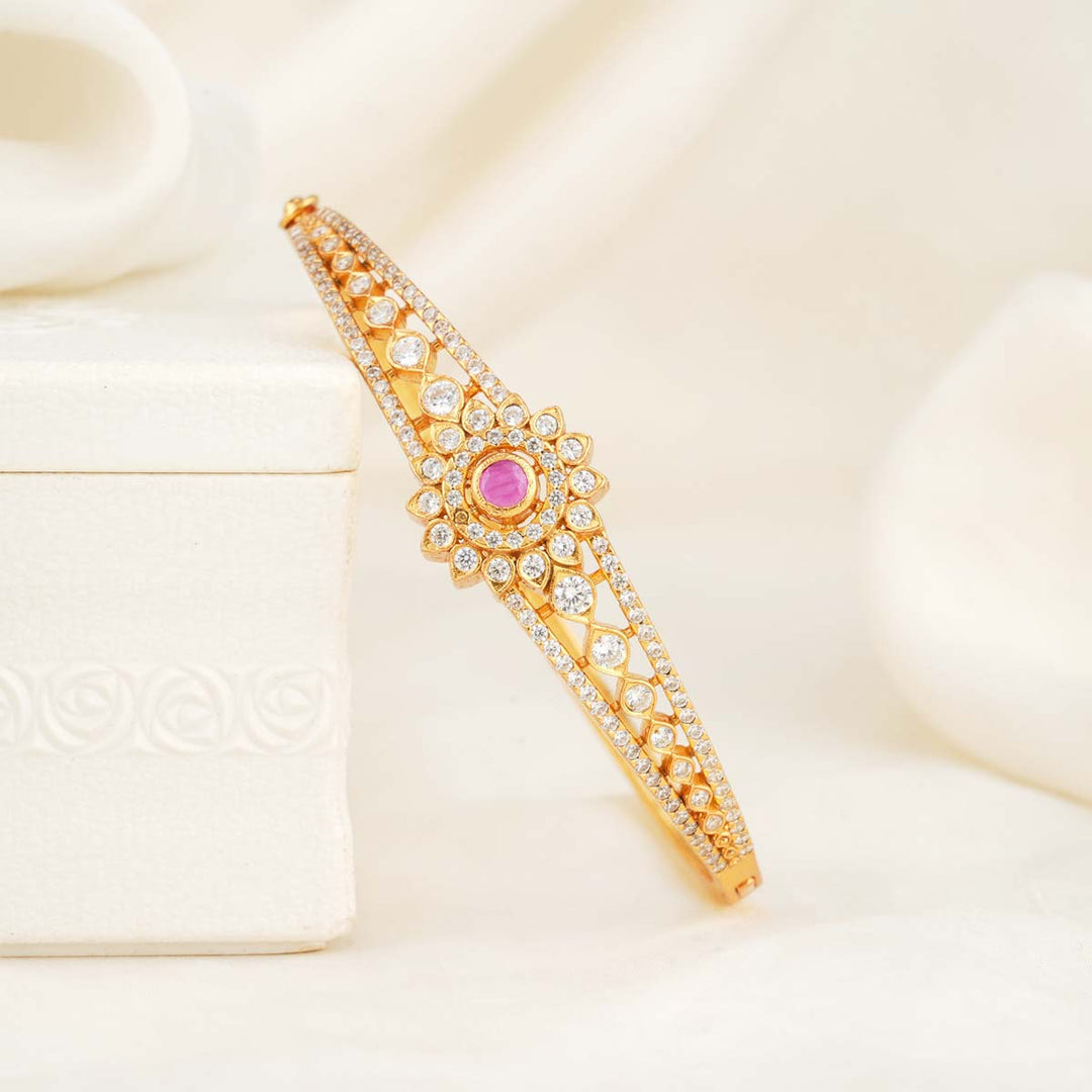 Shinning Stone Bracelet