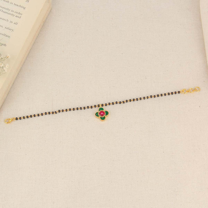 Dahila Kundan Bracelet