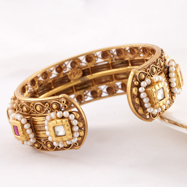 Aarunikha Bracelet