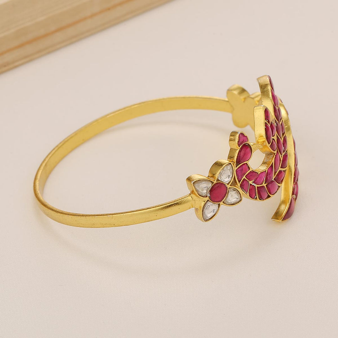 Unique Kundan Bracelet