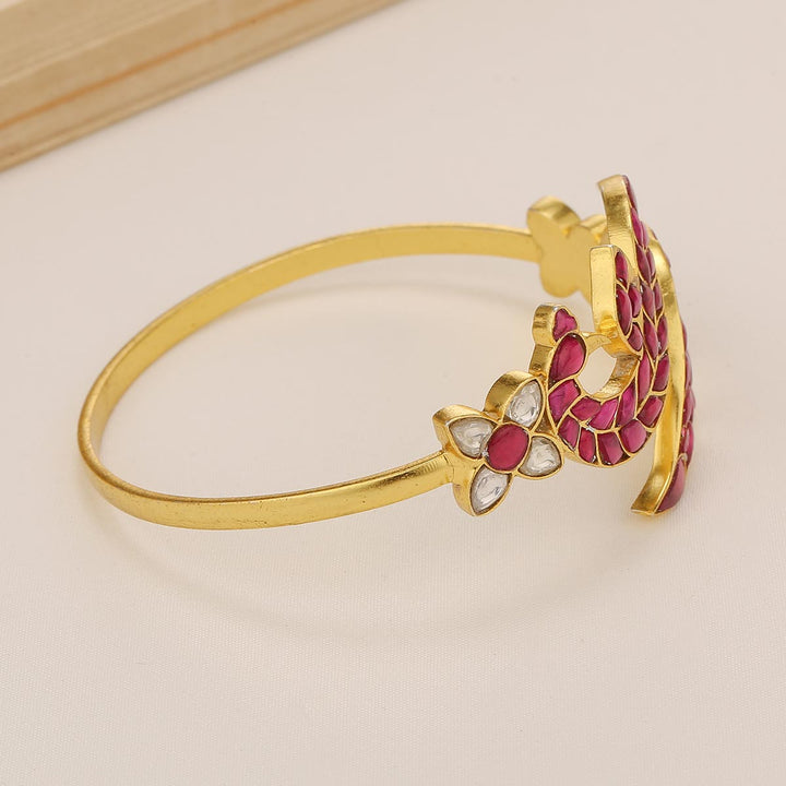 Unique Kundan Bracelet