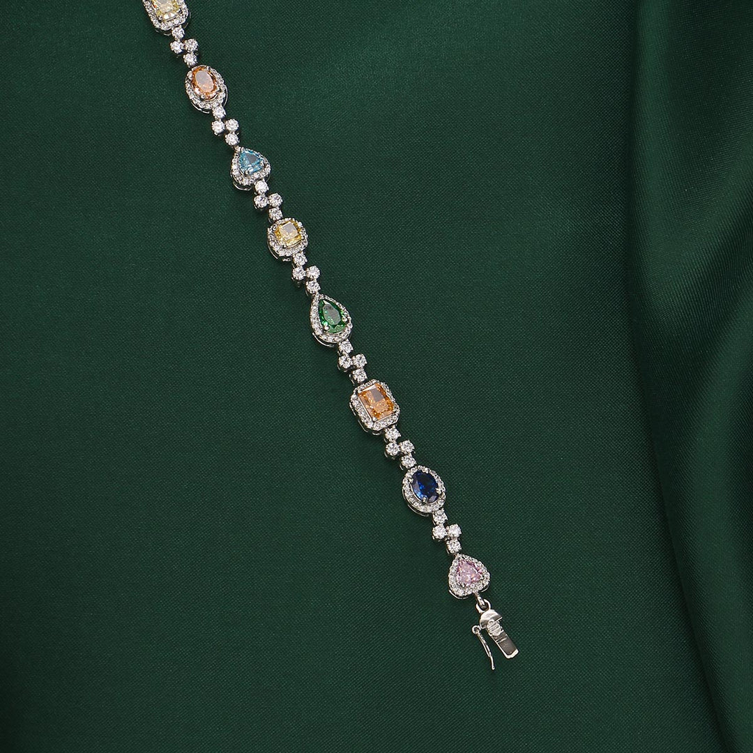 Janavi Chain Type Bracelet