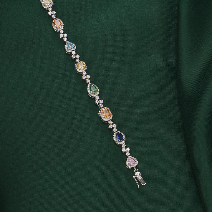 Janavi Chain Type Bracelet