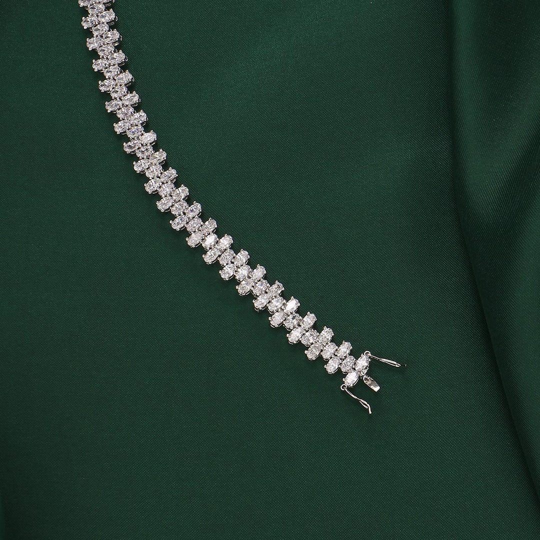 Ishitha Chain Type Bracelet