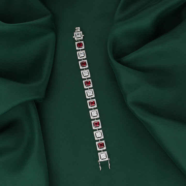 Cathrine Chain Type Bracelet