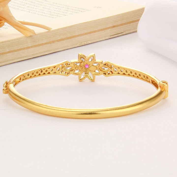 Star Floral Stone Bracelet
