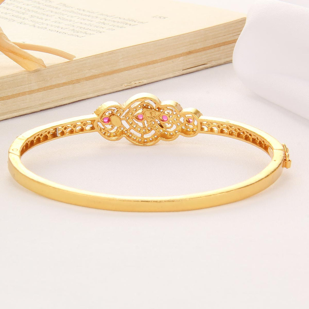 Dhakshana Stone Bracelet