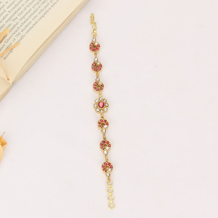 Halo Charm Kundan Bracelet