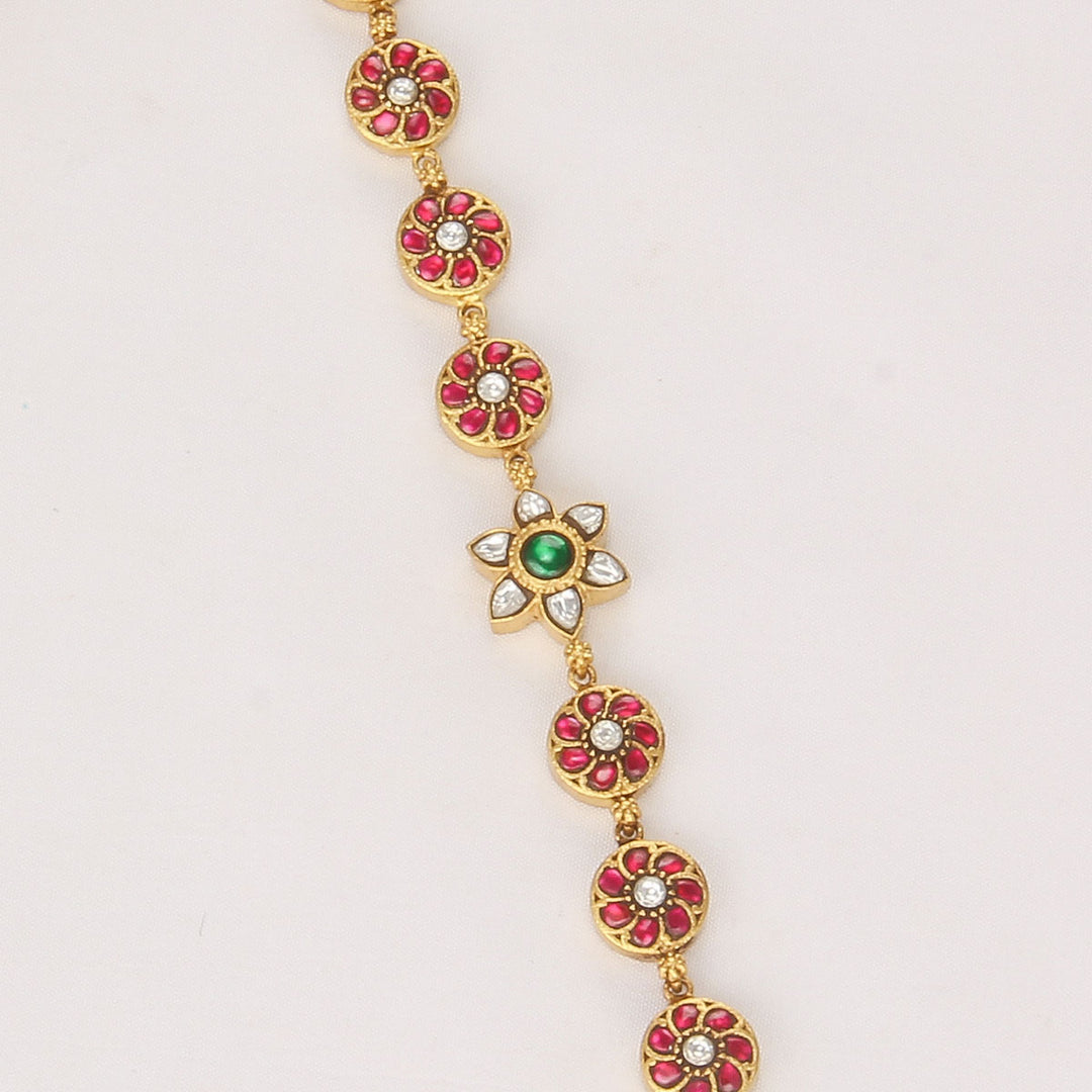 LuxeGlow Kundan Bracelet
