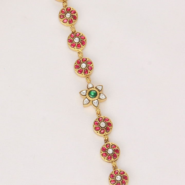 LuxeGlow Kundan Bracelet