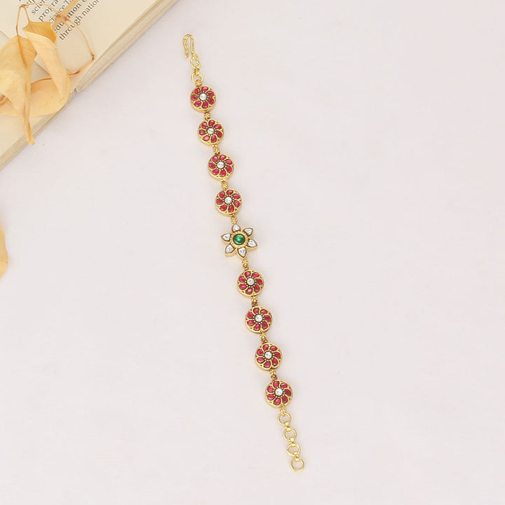 LuxeGlow Kundan Bracelet