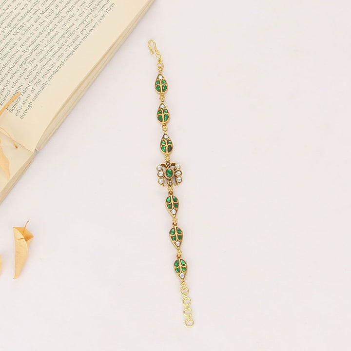 Facinate Kundan Bracelet