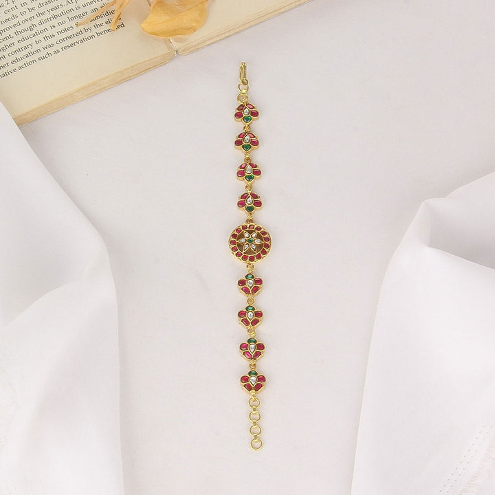 Krishaya Kundan Bracelet