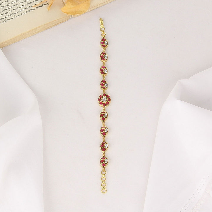 Sharuvika Kundan Bracelet