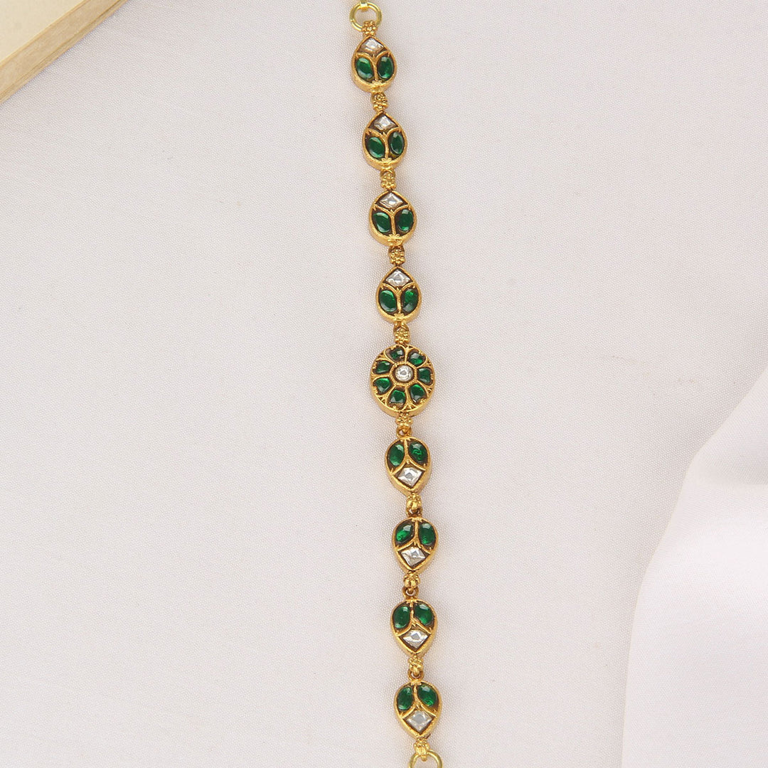 Yuvanikha Kundan Bracelet